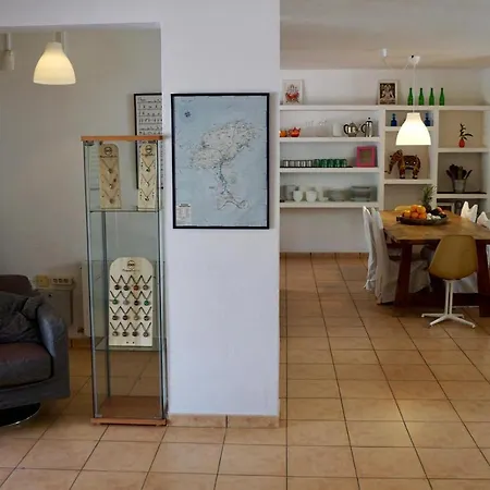 Ibiza Yoga - Roca 5 *